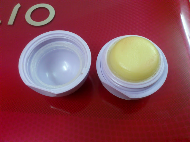 Eos lip balm in Passion fruit review