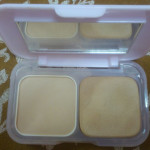 Maybelline clear glow compact review